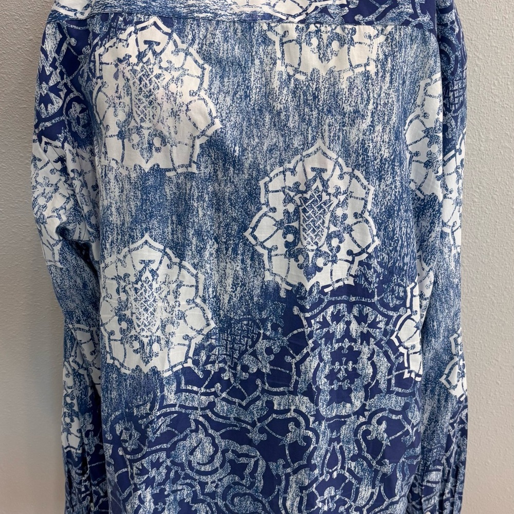 Bugatchi Blue And White Patterned Button-Up Shirt… - image 2